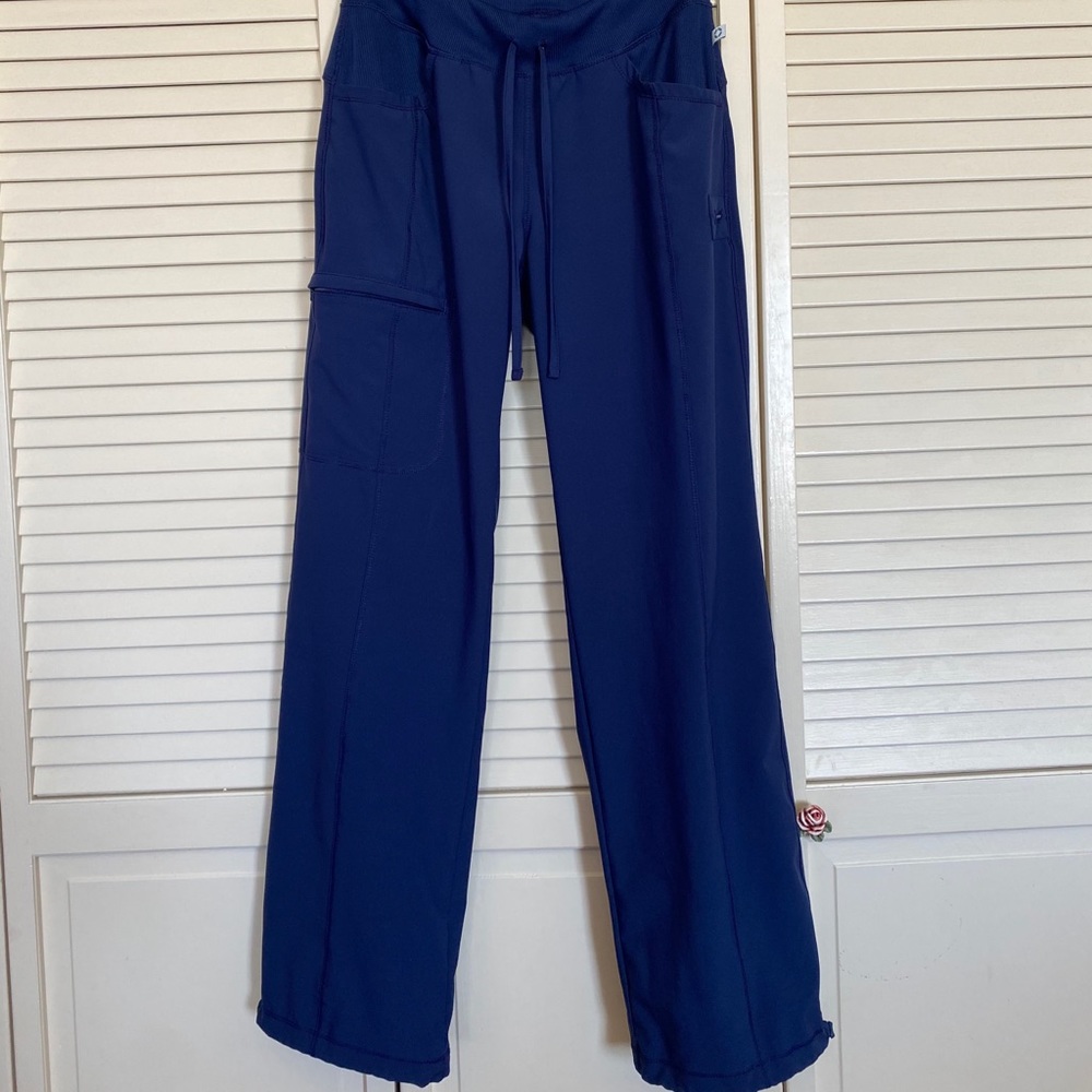 Cherokee infinity scrub pants